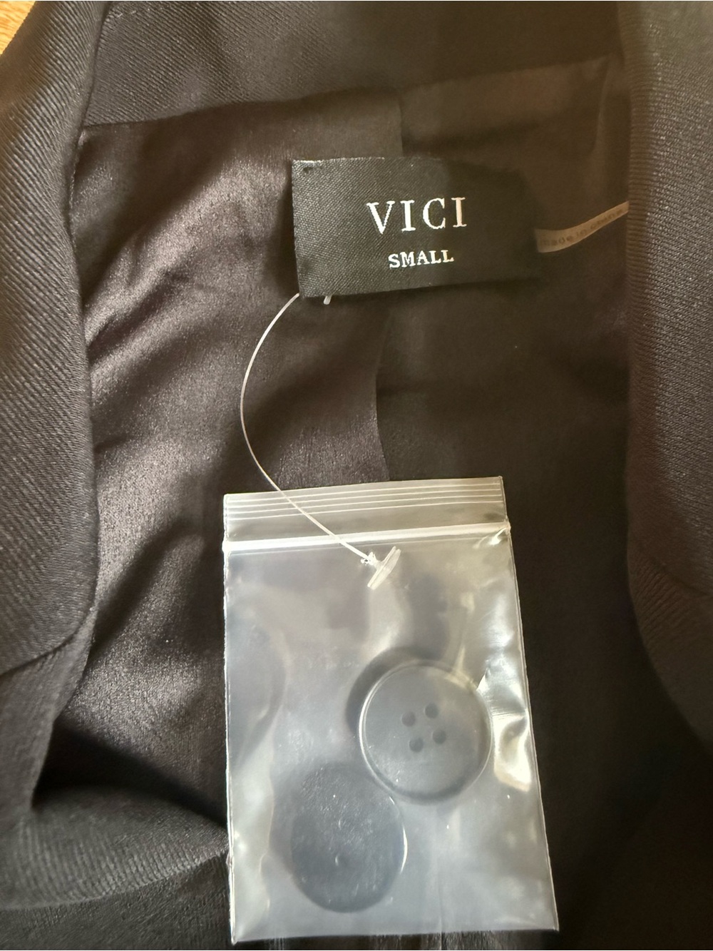 VICI Collection Rylee Double Breasted Romper Small - Picture 7 of 10